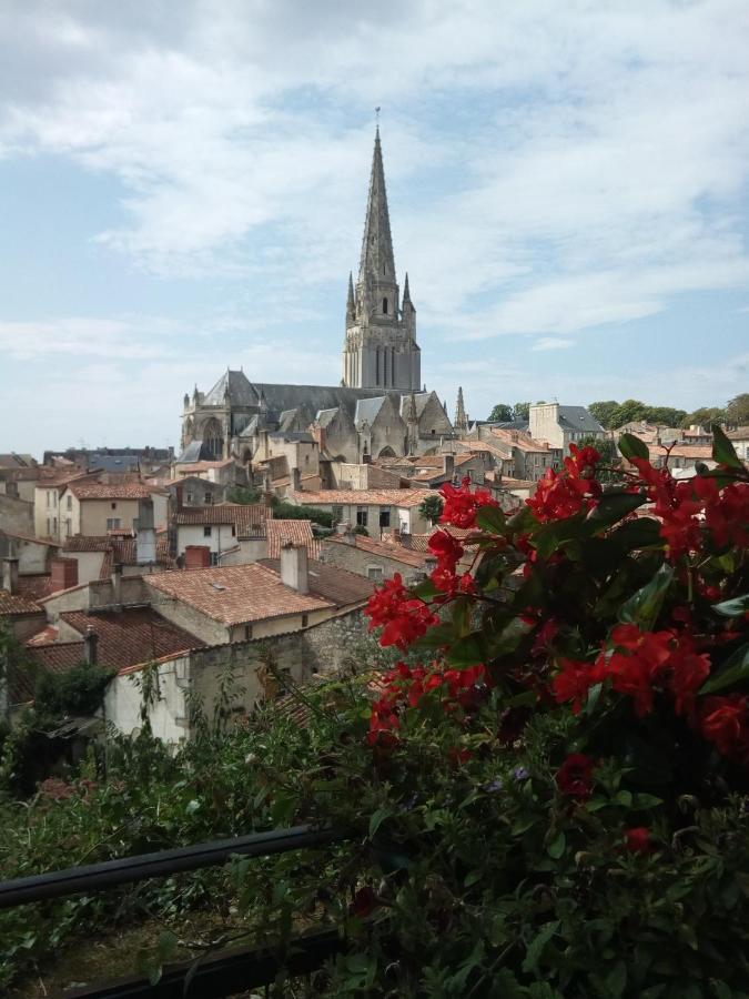 Les Poiriers Villa Saint-Pierre-du-Chemin Bagian luar foto