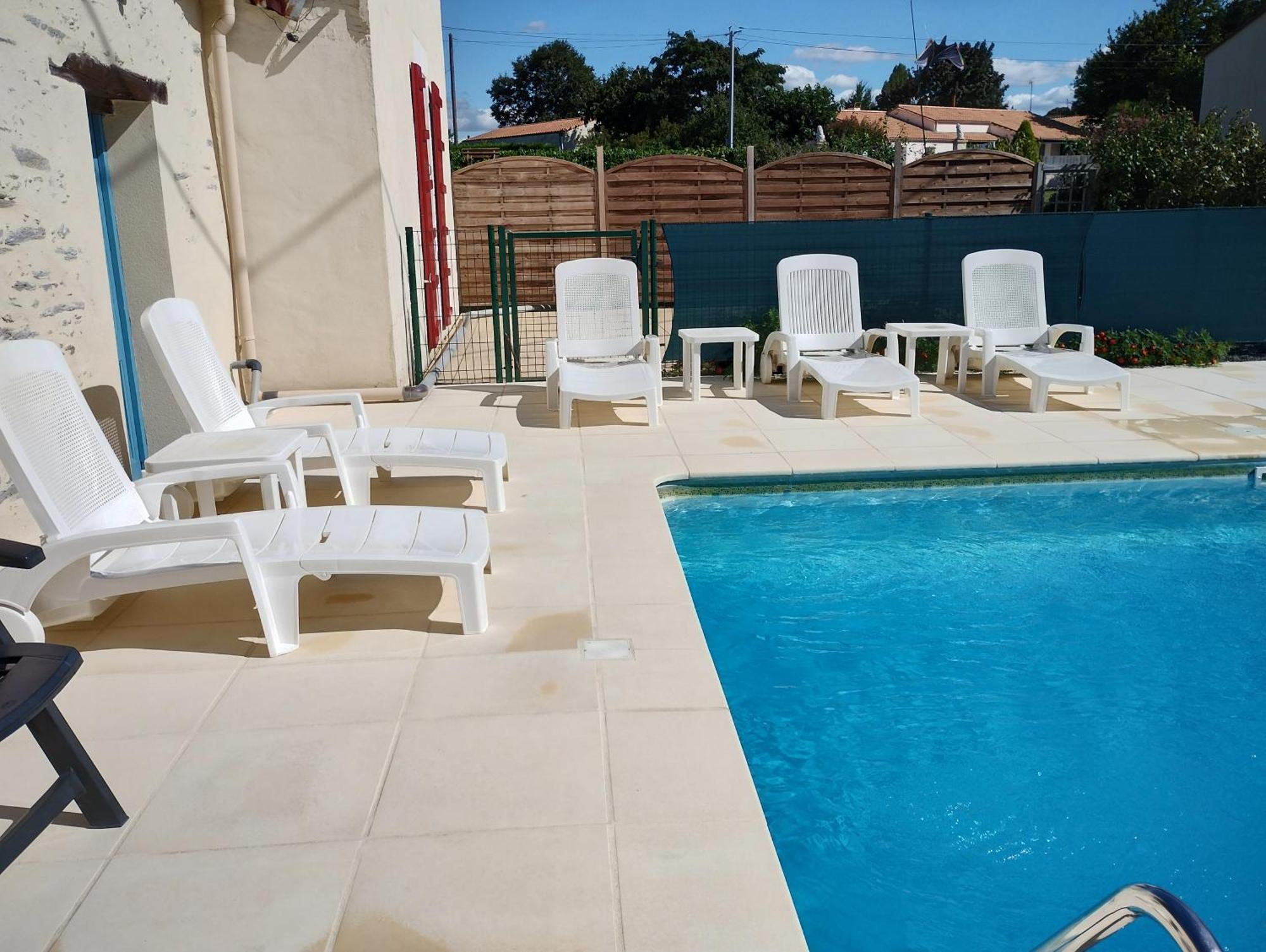 Les Poiriers Villa Saint-Pierre-du-Chemin Bagian luar foto